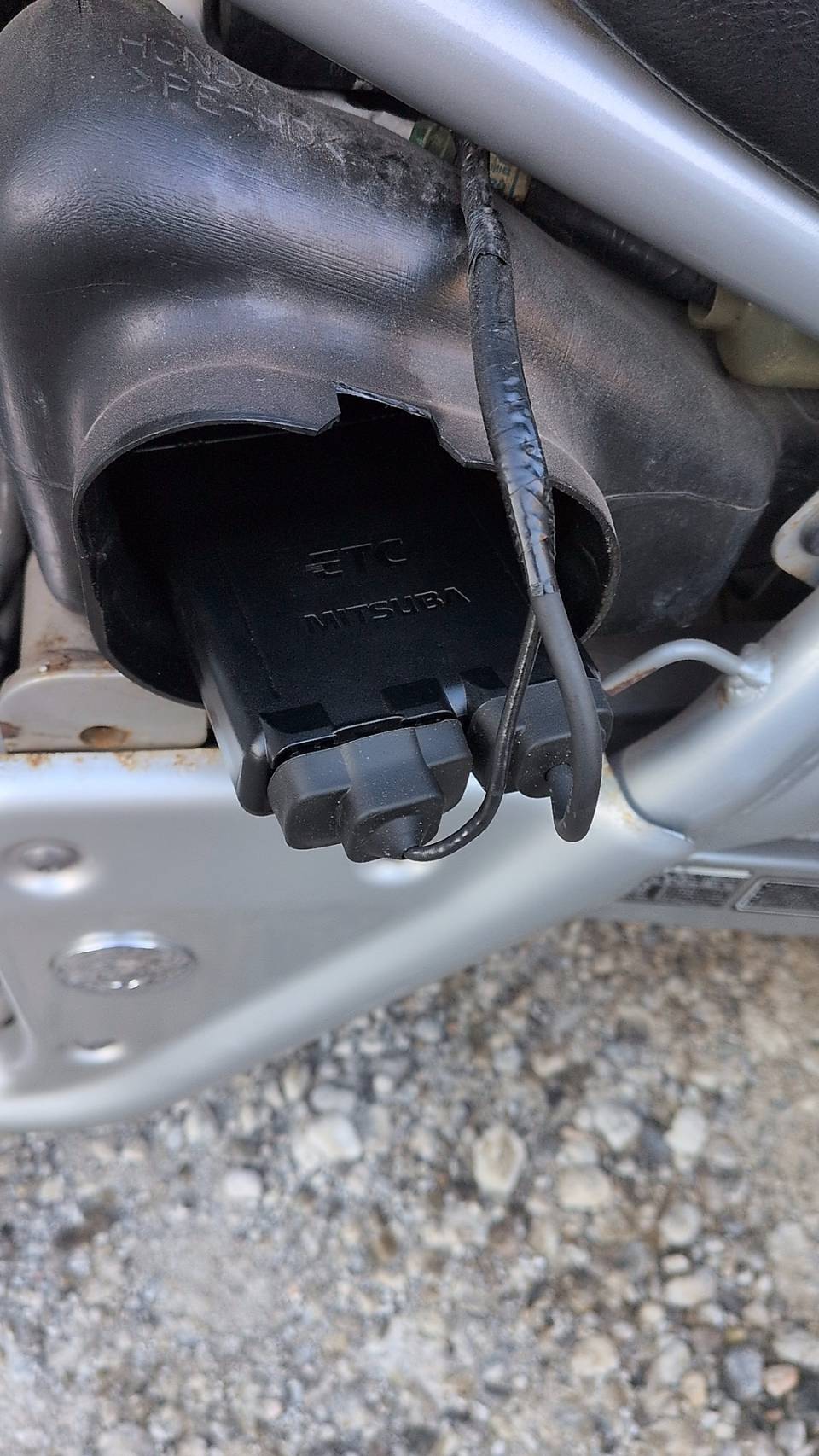 マグナ250 に装着されたETC車載器